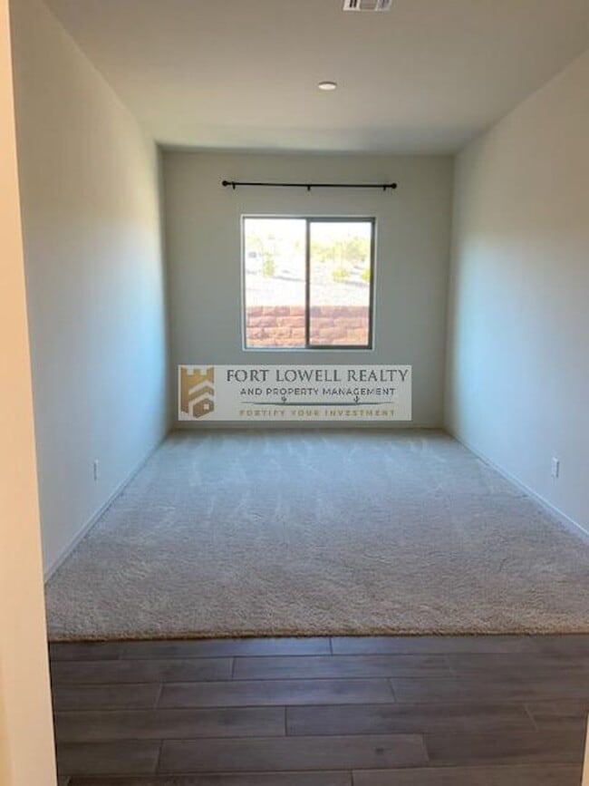 Building Photo - Luxury Living in Oro Valley $2800.