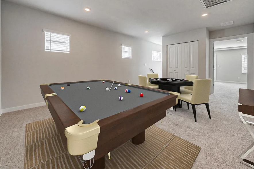 Common area upstairs - 7619 11th Pl SE