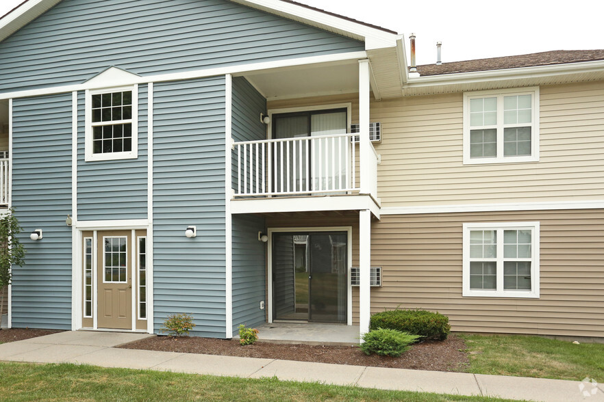 Building Photo - Wood Creek Apartments