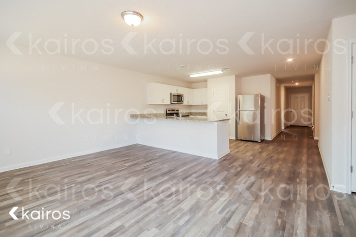 Building Photo - 15581 Briar Forest Dr