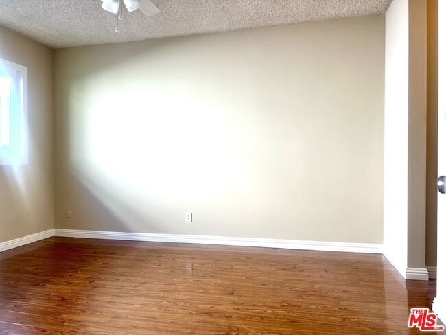 Building Photo - 1132 Alameda Ave