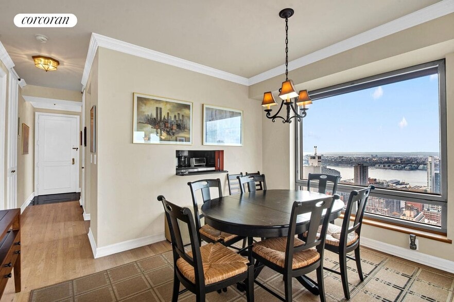 Building Photo - 301 W 57th St