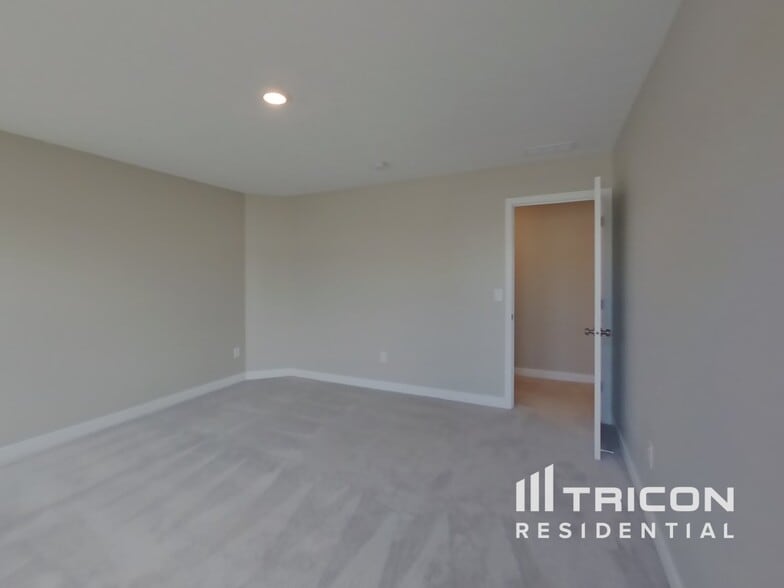 Building Photo - 4883 Morenci Ct