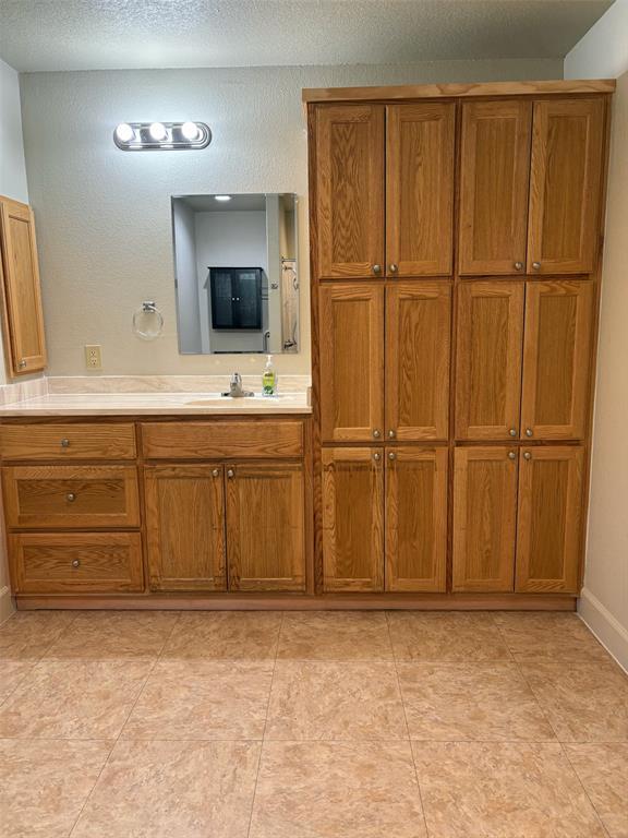 Building Photo - 601 Co Rd 340A