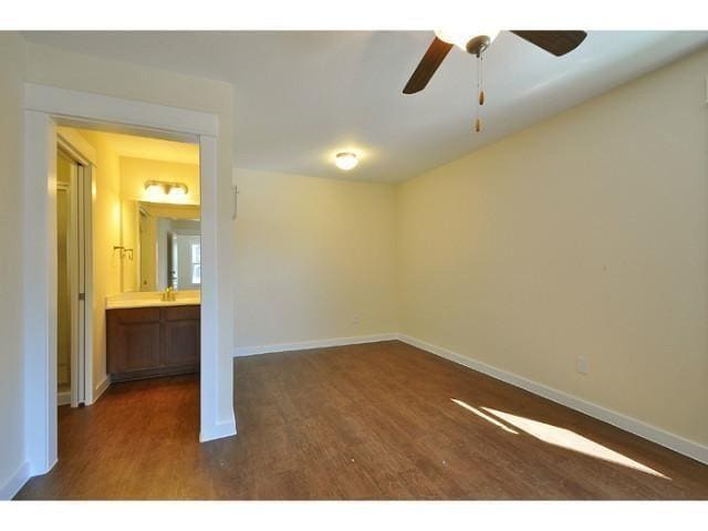 Building Photo - 706 W N Loop Blvd