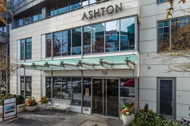 Front Entrance - Ashton at Judiciary Square