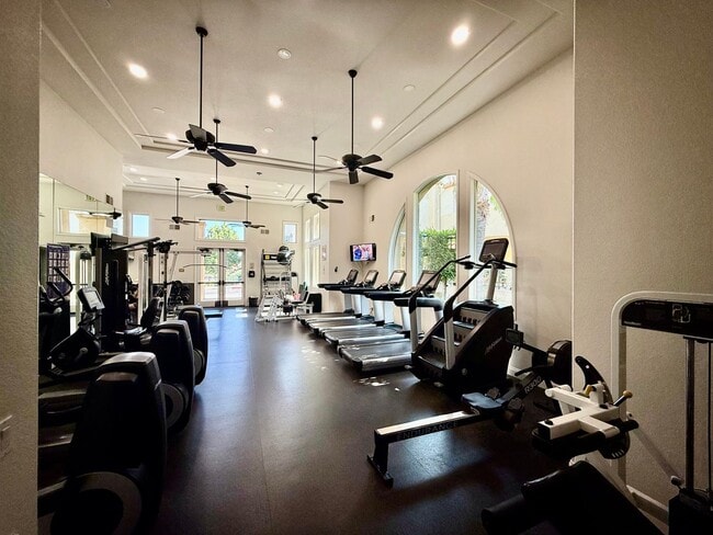 Building Photo - Beautiful 3 Bedroom townhome in San Marcos!