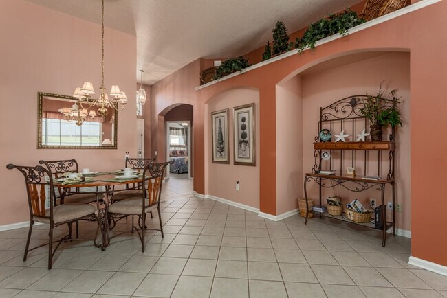 Building Photo - 2217 Wyndham Palms Way