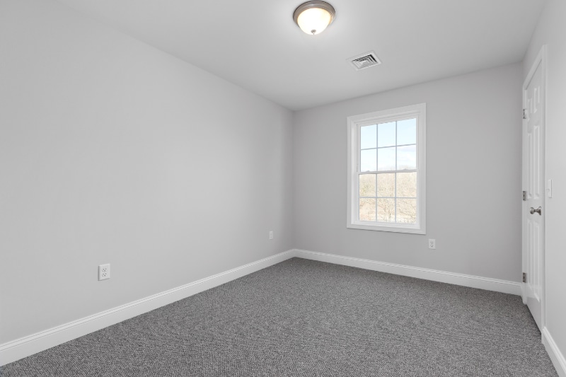 Building Photo - 21 Karatzas Avenue