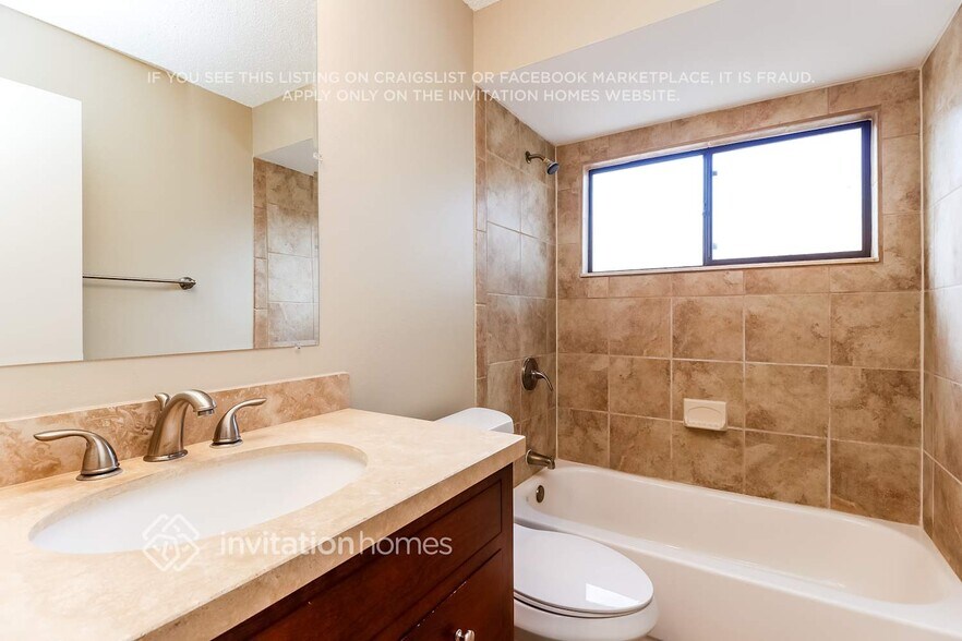 Building Photo - 6523 Seafairer Dr