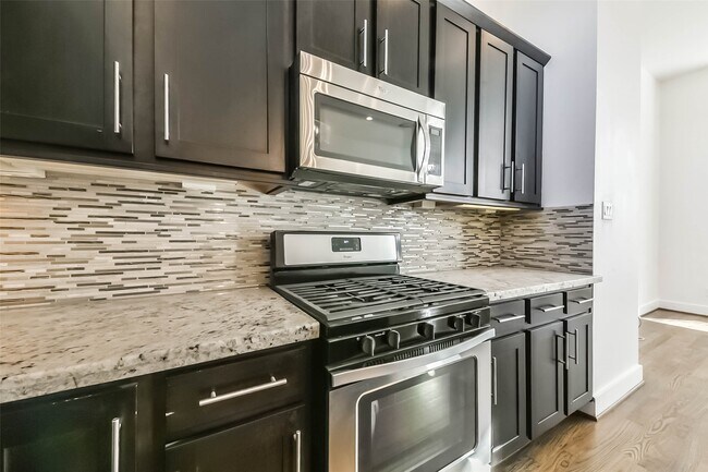 Building Photo - 1810 Thompson St