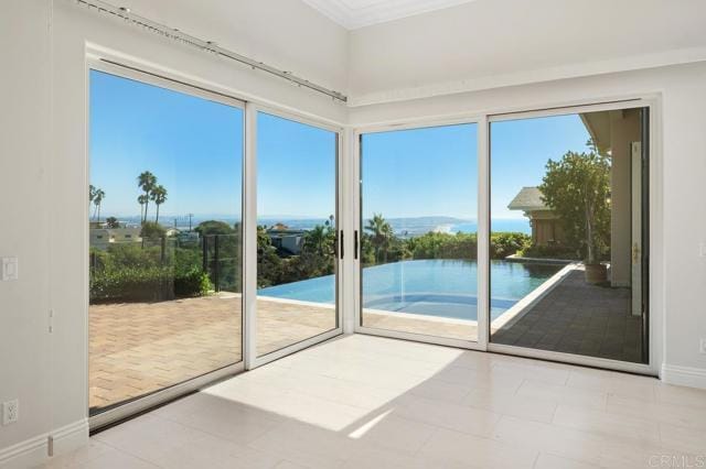 Building Photo - 5971 La Jolla Mesa Dr