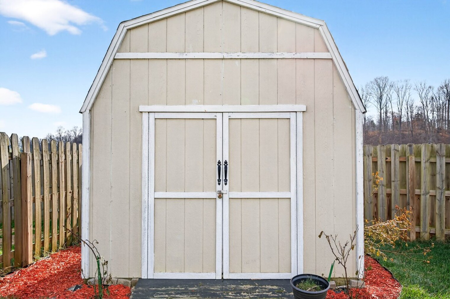 Building Photo - 1961 Creek Bank Dr