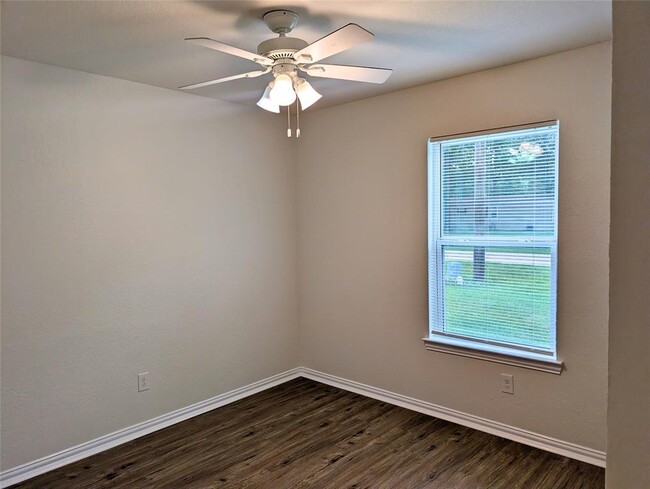 Building Photo - 16136 Brettwood Ln
