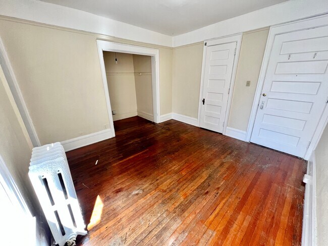 IMG_8762 - Cross Apartments