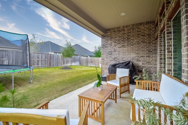 Building Photo - 6926 Myrtle Dr