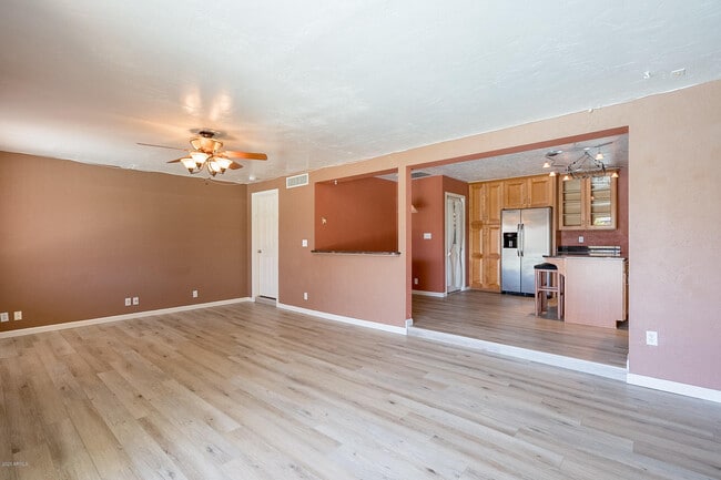 Building Photo - 6843 E Culver St
