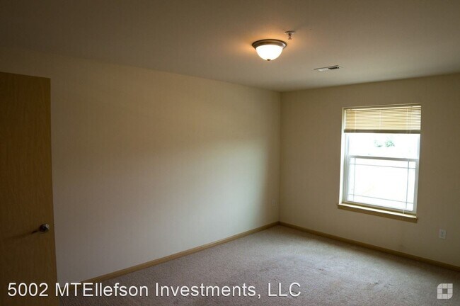 Building Photo - 5002 Siggelkow Rd