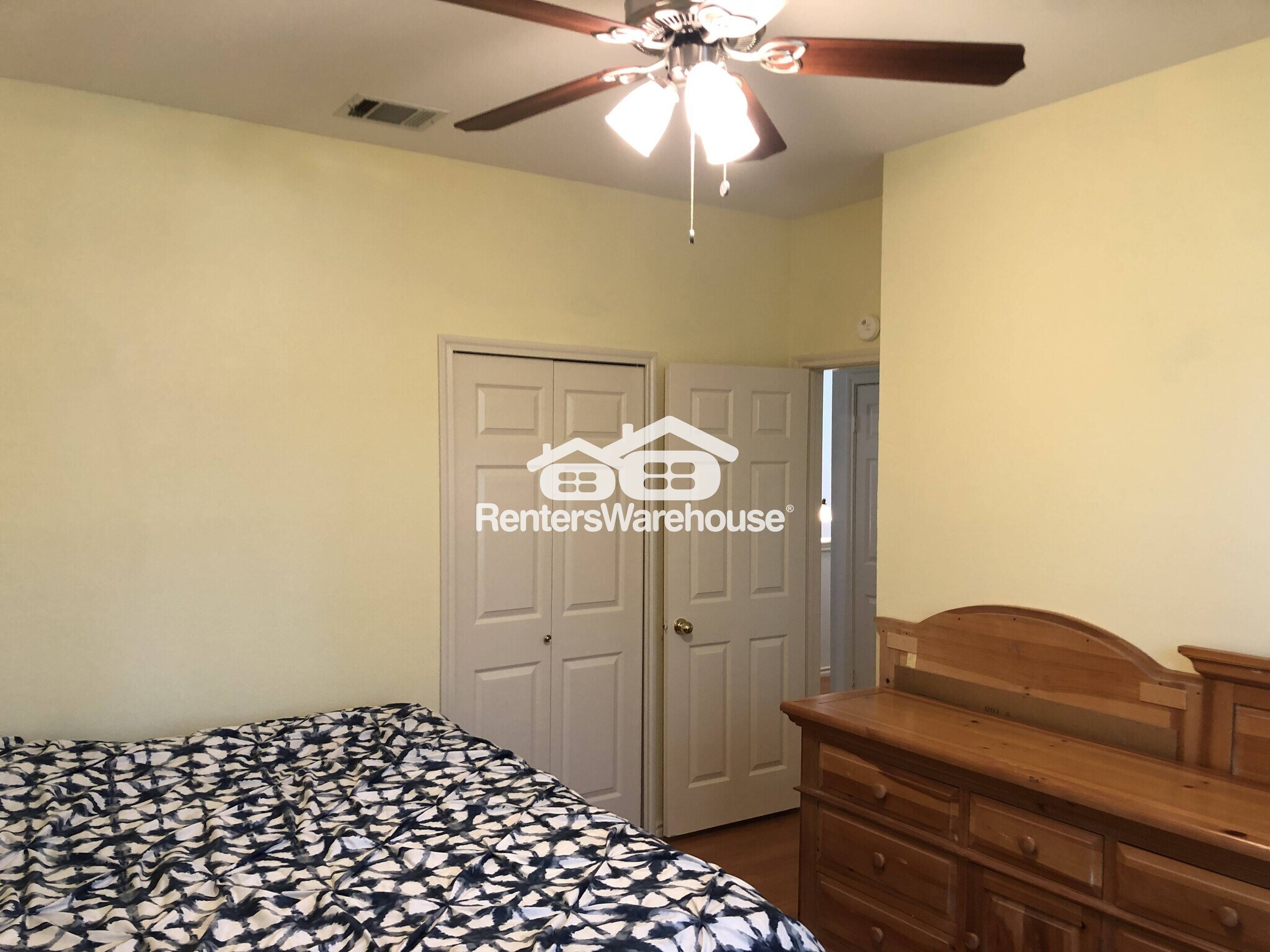 Building Photo - 1603 Azalea Dr
