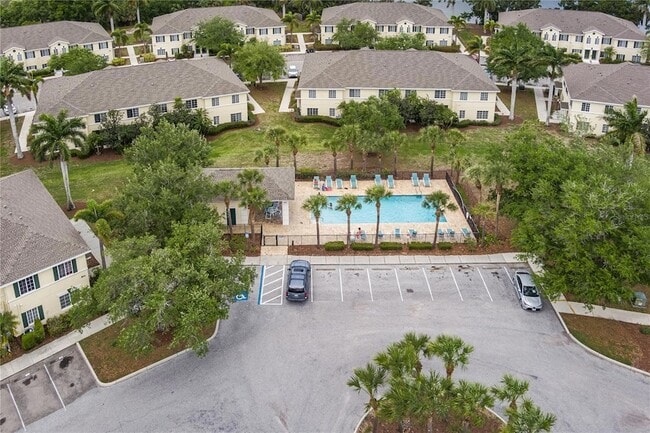 Building Photo - 208 Cape Harbour Loop