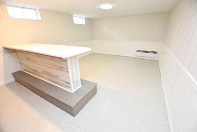 Building Photo - 3 bedroom 2 bath ranch style home in South Bend IN