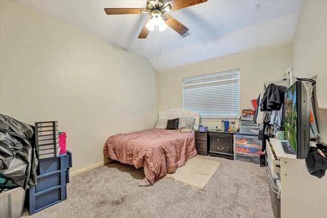 Building Photo - 3602 Garrettsville Dr