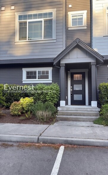 Building Photo - 129 SW 185th Ln
