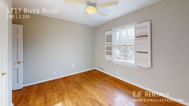 Building Photo - Bethesda/Friendship Heights Four Bedroom I...