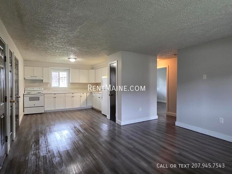 Building Photo - 22 Hillside Ln