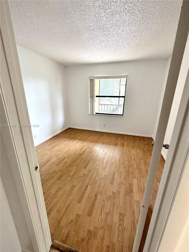 Building Photo - 7137 Golf Colony Ct