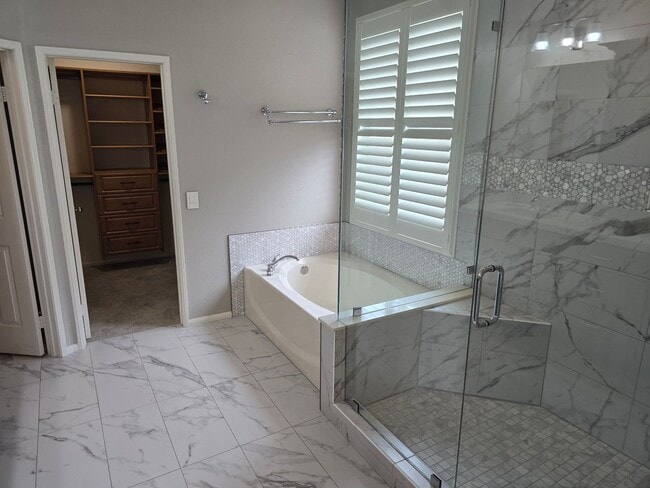 Building Photo - Nicely Updated Three Bedroom Home in Torrey Hills