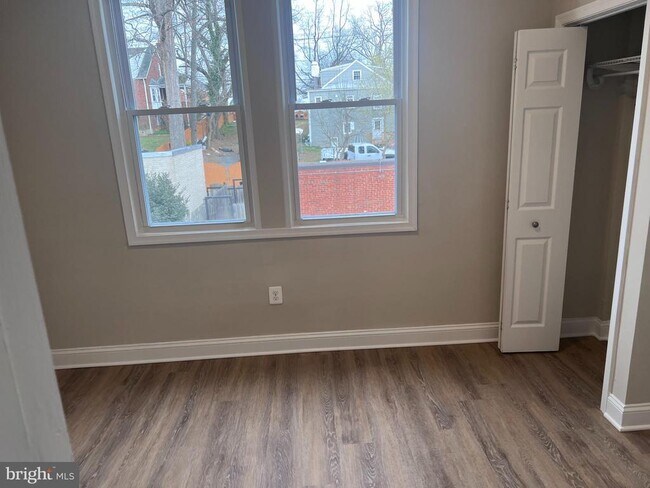 Building Photo - 8611 Flower Ave