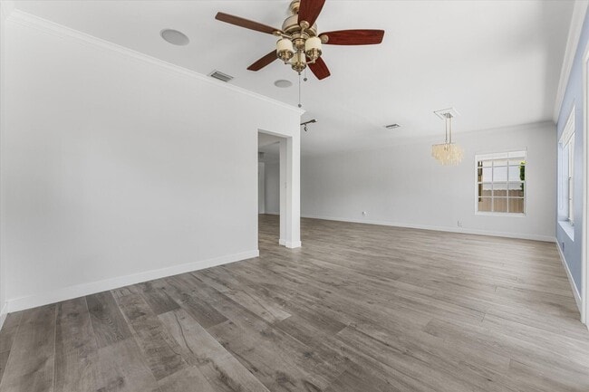 Building Photo - 8934 Emerson Ave