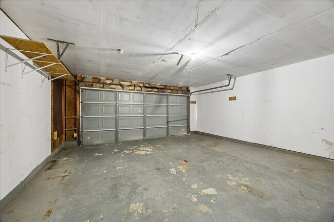 Building Photo - 21914 Willow Downs Dr