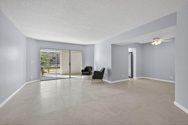 Building Photo - 3590 Via Poinciana
