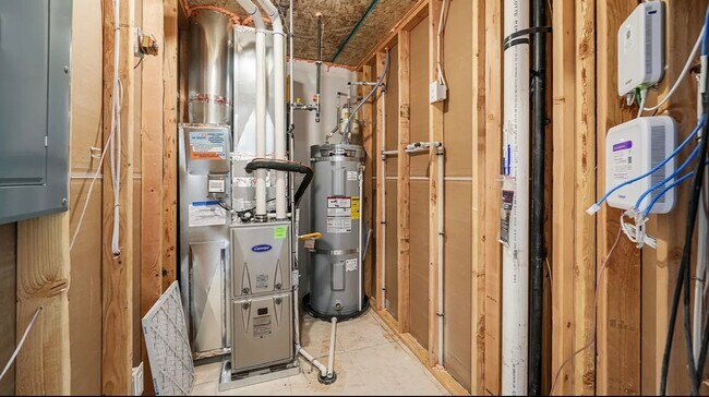 Building Photo - 241 N Salty Ln