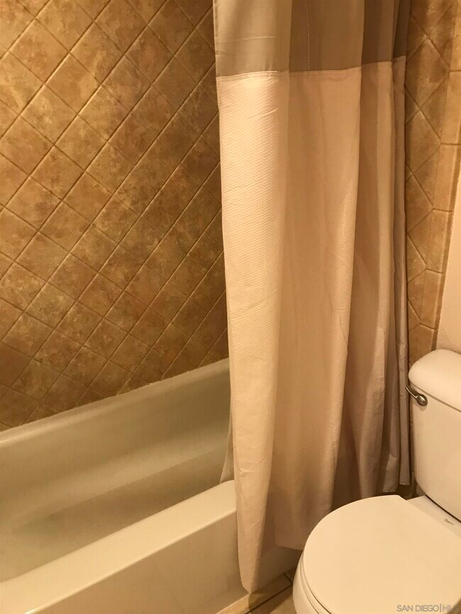 Building Photo - 2123 Alpine Glen Pl