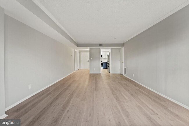 Building Photo - 7640 Tremayne Pl