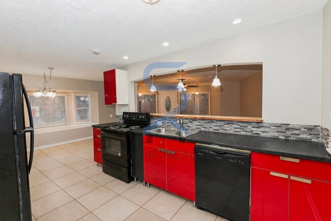 Building Photo - 2018 Pryor Rd SW