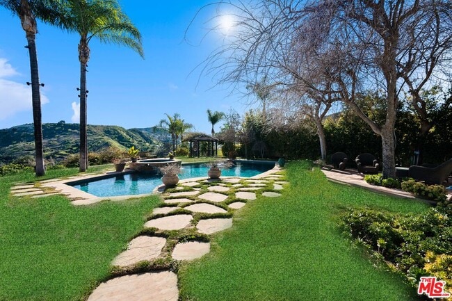 Building Photo - 23318 Park Colombo