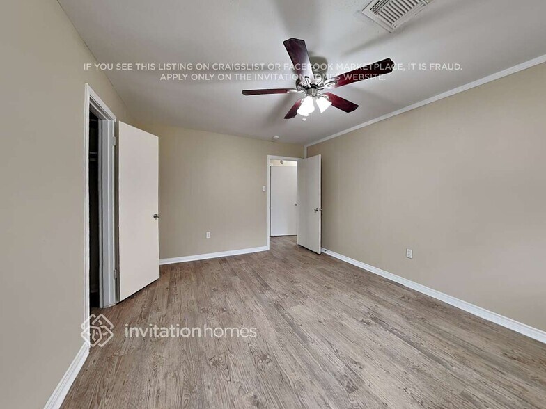 Building Photo - 801 Newport Blvd