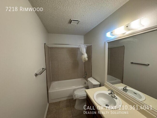 Building Photo - 7218 Rimwood-