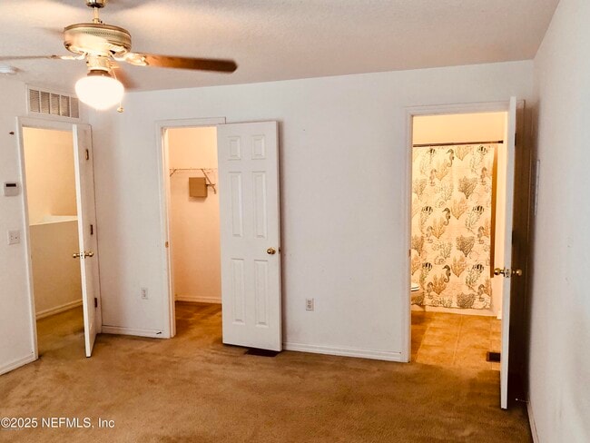 Building Photo - 10486 Autumn Trace Rd