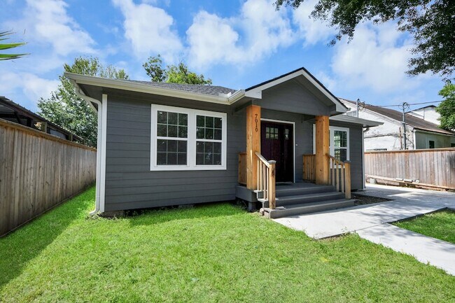 Building Photo - 7010 Kernel St