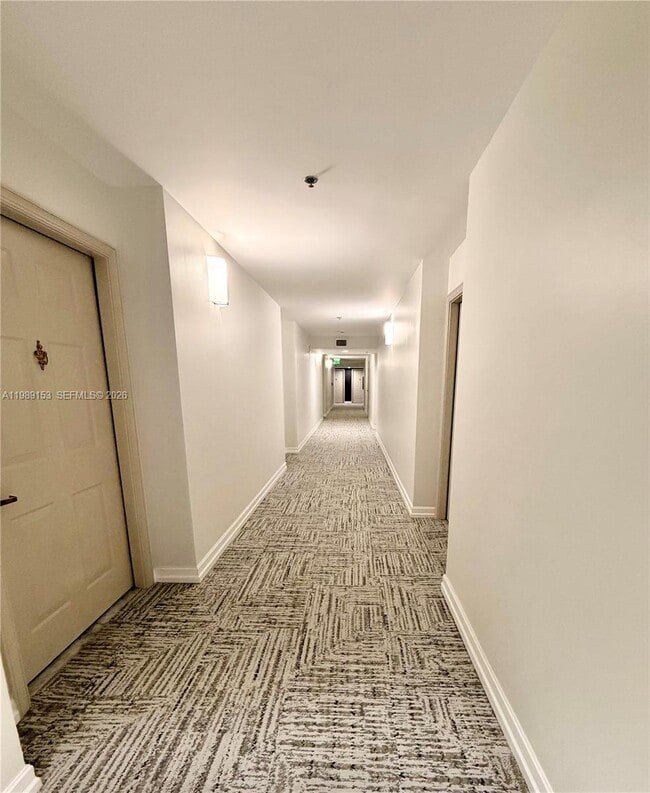 Building Photo - 2665 SW 37th Ave