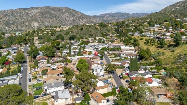Building Photo - 10787 Las Lunitas Ave