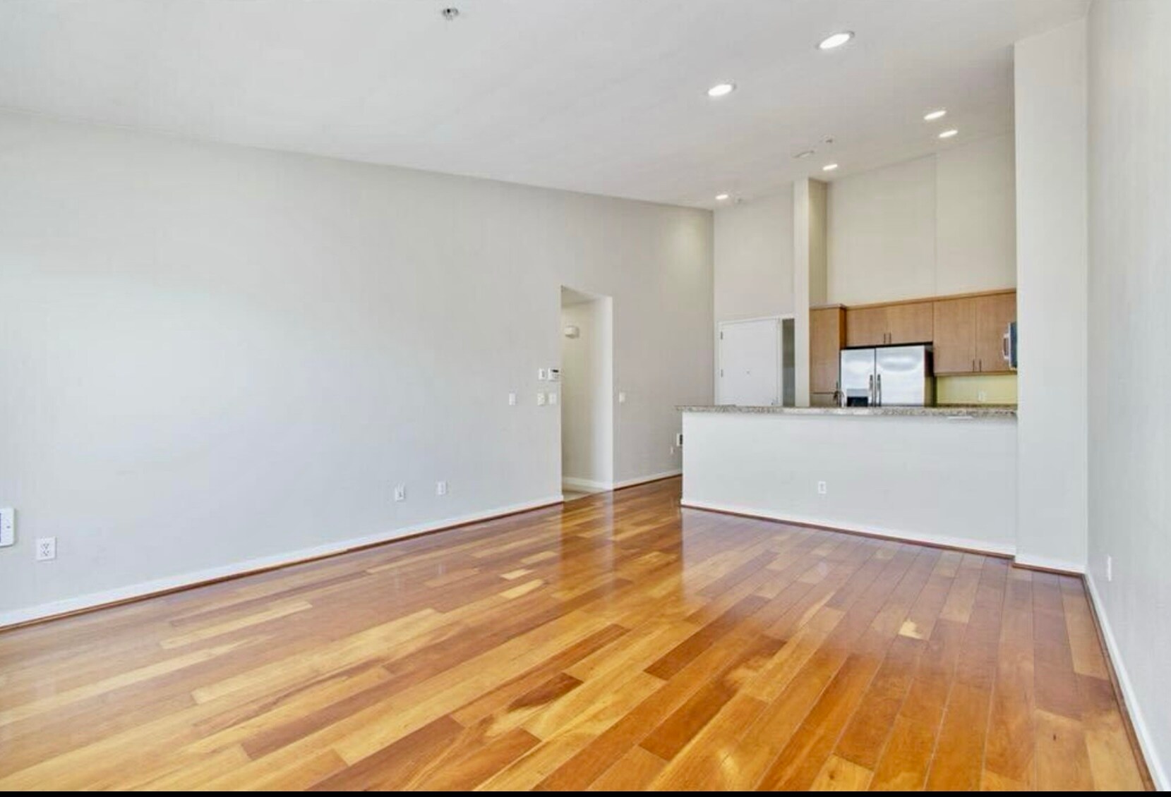 Living Room - 3090 Glascock St