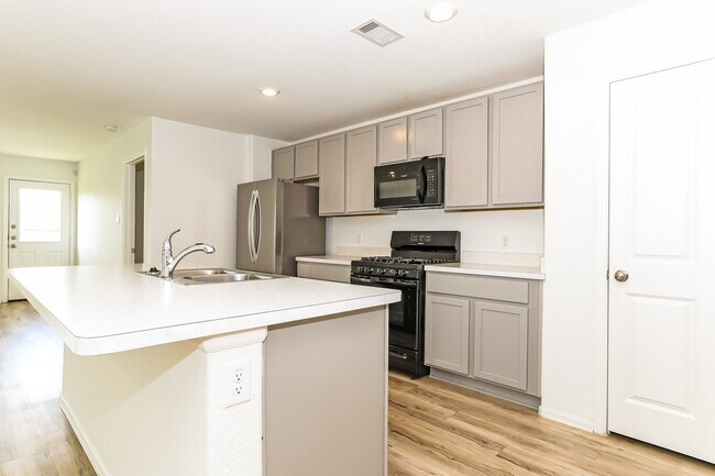 Building Photo - 3315 Aster Mdw Wy