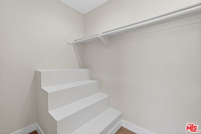 Building Photo - 31076 Via San Vicente