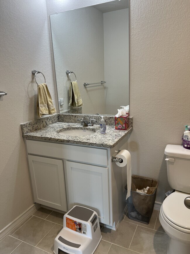 Building Photo - 317 Denison Dm